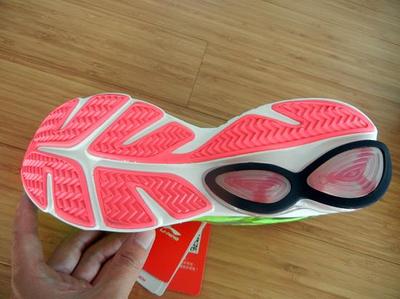 李寧環(huán)弓二代減震跑步鞋測評報告:國貨當自強