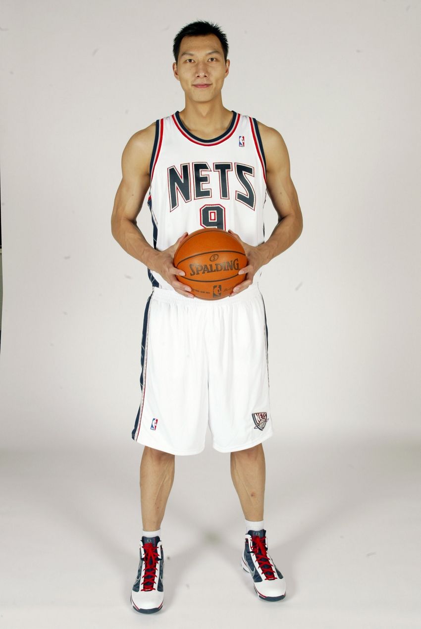 易建聯(lián)圖片寫真